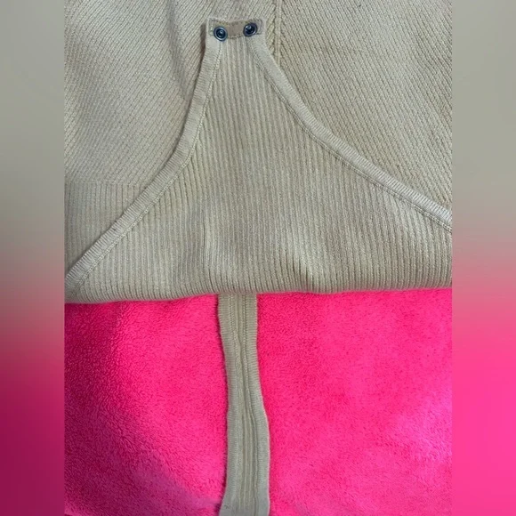 NWOT ABERCROMBIE AND FITCH BODYSUIT - Picture 5 of 5